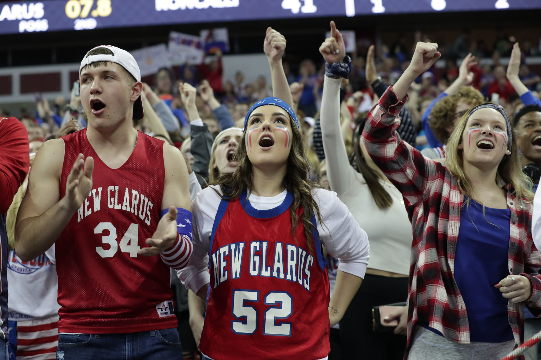 New Glarus 44, Manitowoc Roncalli 41